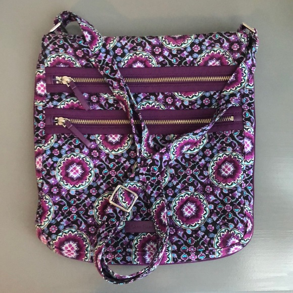 Vera Bradley Handbags - Vera Bradley Crossbody